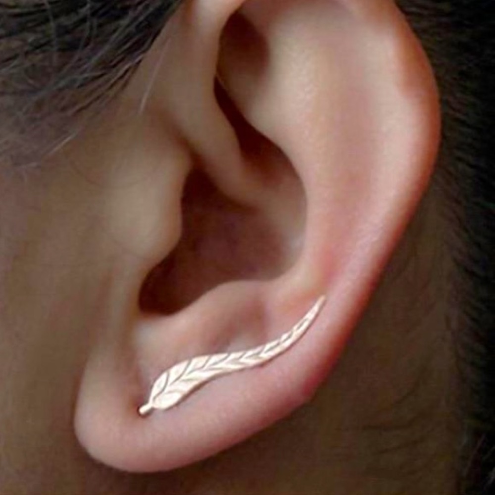 Leaf Minimalist Earring